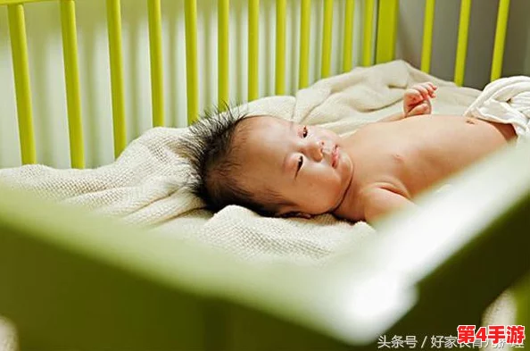 一小孩半夜喂女孩吃困吧：令人感动的爱心行为展现出纯真与温暖