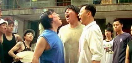 搓澡工GAY2022GAYS：热议背后的故事与文化现象，揭示多元性向的真实生活体验