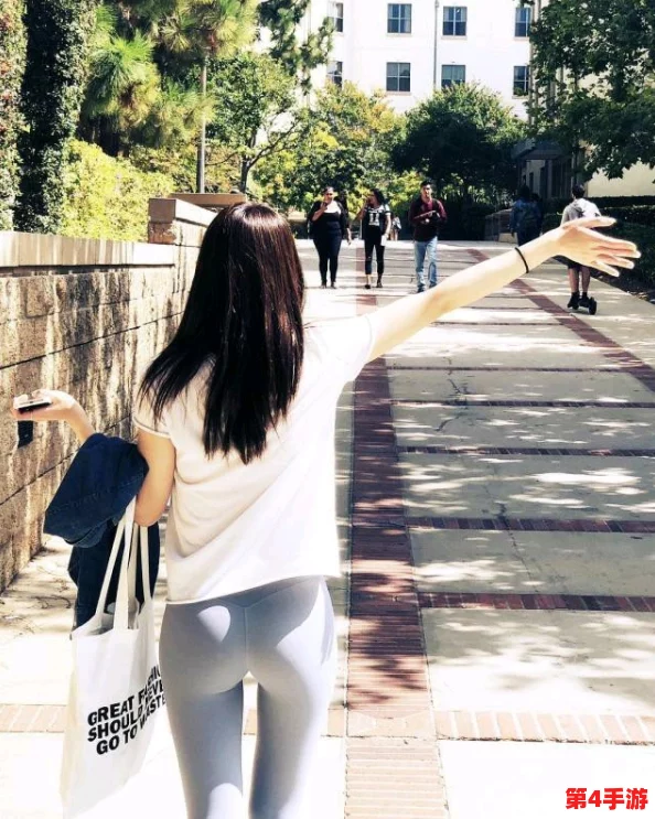 娇小紧的5一8XXⅩ，带你领略时尚潮流与个性魅力的完美结合