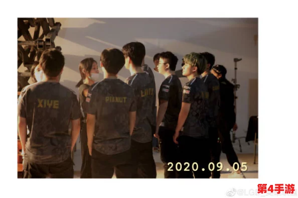 1v2三个男的是兄弟,挑战极限的团结与默契让人热血沸腾! 1v2三个男的是兄弟,挑战极限的团结与默契让人热血沸腾!
