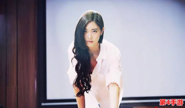 美女露100:深入解析这一现象背后的文化与社会影响,展现多元视角 美女露100:深入解析这一现象背后的文化与社会影响,展现多元视角