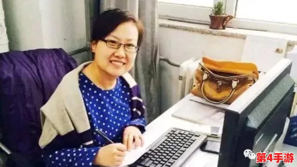 探讨工作关系中的界限：女班长洗澡让我随便摸她的胸，这样的行为该如何解读？