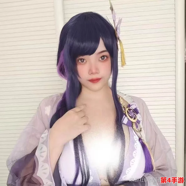 网友评价:雷电将军裸乳被爆 白浆的图片引发热议,众人围观讨论其艺术表达与游戏角色翻转。 网友评价:雷电将军裸乳被爆 白浆的图片引发热议,众人围观讨论其艺术表达与游戏角色翻转。