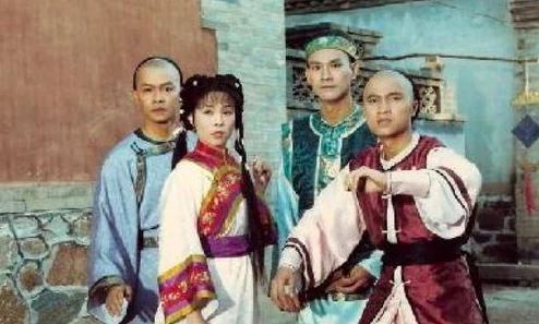 还珠格格野史：历史真相揭秘，原著小说与影视剧的差异分析