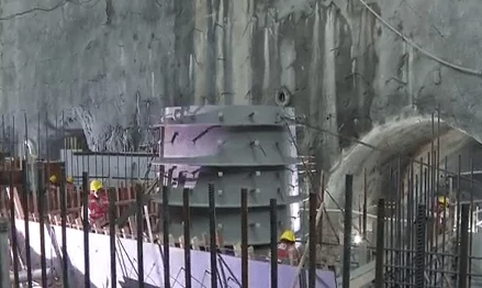 秀英干泥瓦工:在建筑行业中,秀英以其精湛的技艺和勤奋的态度,展现了泥瓦工的重要性与价值 秀英干泥瓦工:在建筑行业中,秀英以其精湛的技艺和勤奋的态度,展现了泥瓦工的重要性与价值