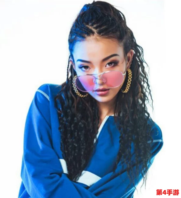 X姓女RAPPER：她的歌词真是太有力量了，听完让人热血沸腾！