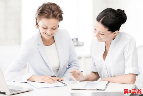 见一次面要两次：在生活中，人与人之间的交流往往需要多次互动才能加深理解与信任