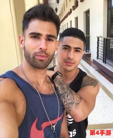 欧美同志GAy1069猛男，网友称其为＂外表魅惑，内心细腻的完美结合＂ 让人心动不已！
