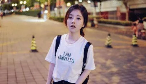 小婕子太紧了进不去在线观看，展现了一段令人期待却又充满挑战的情感旅程，让人想要深入了解其中的故事