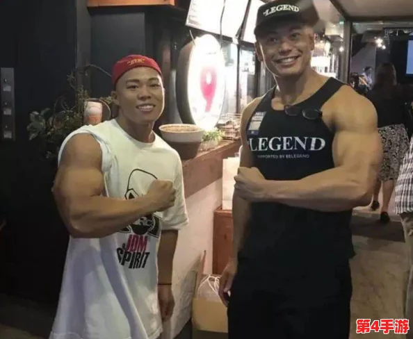 军人猛男hhh:网友称赞其勇敢无畏,称战斗精神令人敬佩,齐心协力保卫家园的责任感让人感动不已! 军人猛男hhh:网友称赞其勇敢无畏,称战斗精神令人敬佩,齐心协力保卫家园的责任感让人感动不已!