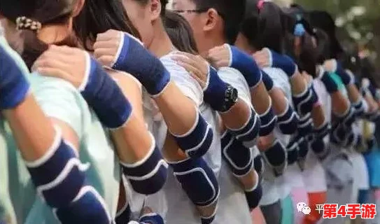 老师脱 让学生摸 日本,网友评论:这样的教育方式真的合适吗?我们应该如何看待师生之间的界限与信任? 老师脱 让学生摸 日本,网友评论:这样的教育方式真的合适吗?我们应该如何看待师生之间的界限与信任?