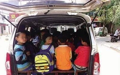 面包车触手:深入理解这一现象背后的原因与影响,揭示其对社会的潜在意义 面包车触手:深入理解这一现象背后的原因与影响,揭示其对社会的潜在意义