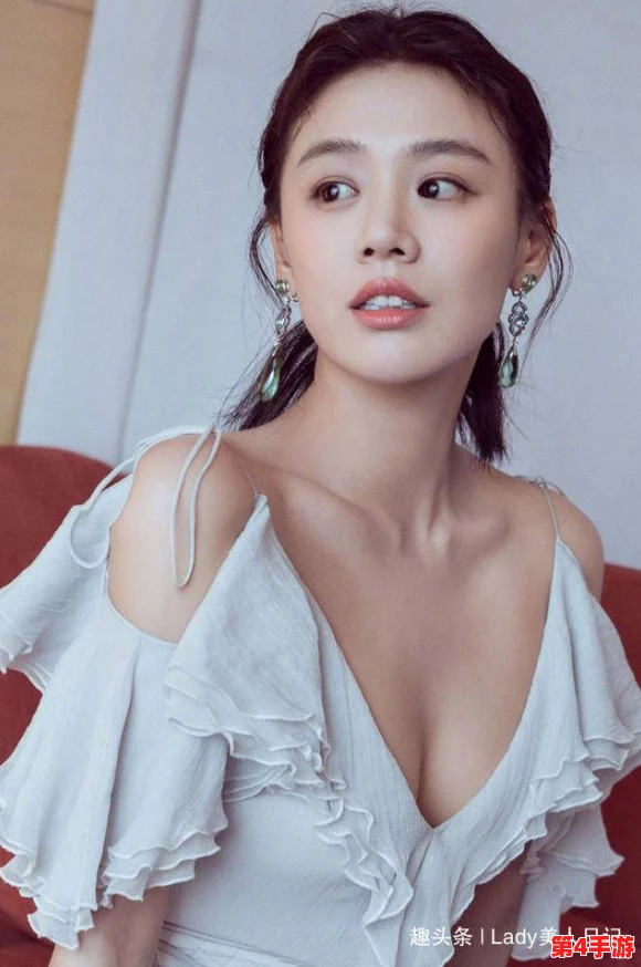 丰满的大隂户近距离特写：细腻的纹理与独特的美感令人惊叹，展现了自然之魅力