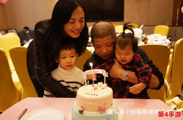 温馨家庭的父母儿女一家狂徐海,分享快乐与笑声的美好时光 温馨家庭的父母儿女一家狂徐海,分享快乐与笑声的美好时光