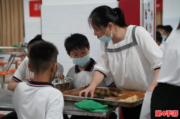 老师露出 强行让男生揉网站,不择手段、令人发指 老师露出 强行让男生揉网站,不择手段、令人发指