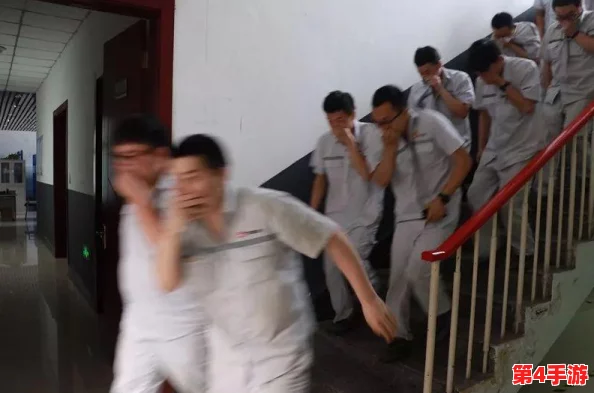 地铁逃生策略解析:揭秘V与Q两大关键路径,助你安全脱险的智慧选择 地铁逃生策略解析:揭秘V与Q两大关键路径,助你安全脱险的智慧选择