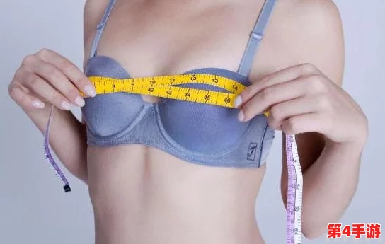 扒掉乳罩秘 露出奶头-吸-乳-，在这个过程中展现了身体的自由与自我表达，挑战传统观念和社会禁忌
