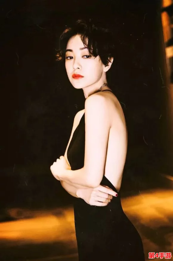 甘雨挤羊奶后衣服图片,尽善尽美的努力与坚持展现无遗 甘雨挤羊奶后衣服图片,尽善尽美的努力与坚持展现无遗