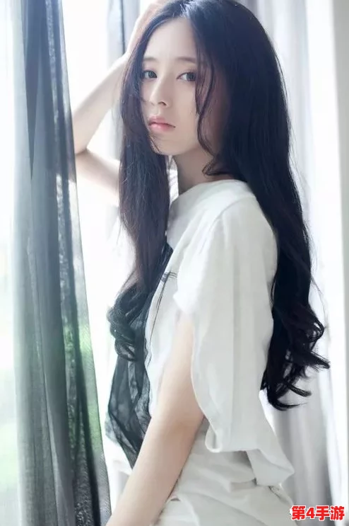 白丝校花被狂揉大胸羞羞,校园内外引发热议,网友纷纷讨论事件背后的真相与影响 白丝校花被狂揉大胸羞羞,校园内外引发热议,网友纷纷讨论事件背后的真相与影响