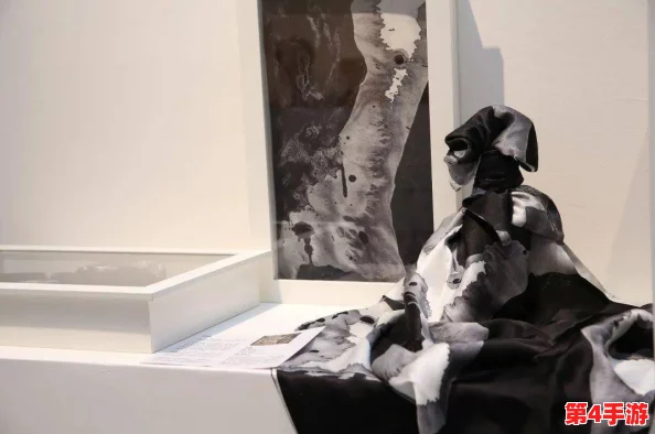 白丝流水：探讨现代艺术中的流动性与女性形象的交织，展现文化变迁下的独特视角