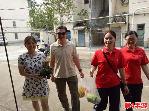 阿姨叫的真好听啊：社区活动中传递温暖与关怀，感受邻里间的亲切互动