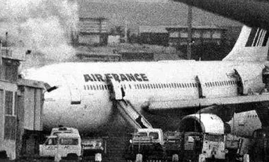 法航空乘1999:回顾历史事件,重温那场改变航空业的飞行事故与其后果 法航空乘1999:回顾历史事件,重温那场改变航空业的飞行事故与其后果