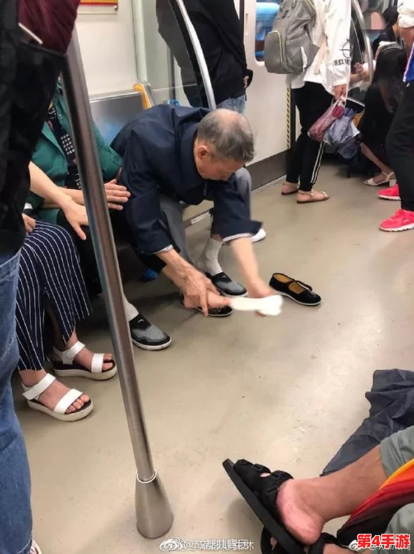 少妇搡BBBB搡BBB搡图片引发热议,网友纷纷讨论其背后的社会现象与文化影响 少妇搡BBBB搡BBB搡图片引发热议,网友纷纷讨论其背后的社会现象与文化影响