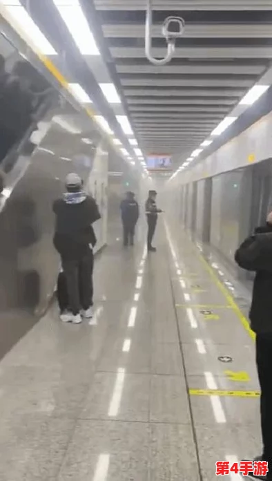 地铁逃生游戏深度解析：5.56毫米系列子弹中，哪款性能最优异成为逃生首选？