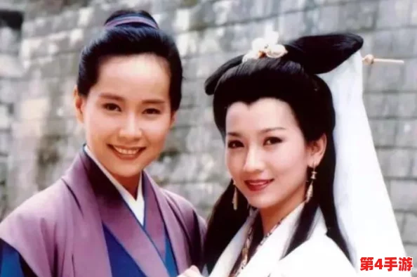 许仙当着白娘子曹小青原文阅读：探讨经典故事中的人物关系与情感纠葛