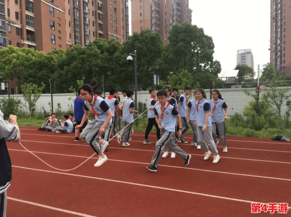 每日大赛校园大赛反差大赛：从参与者的热情到评委的严苛，展现了不同层次的竞技精神与挑战