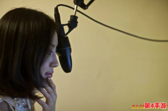 小敏婬荡日常H〈交视频〉：揭示她生活中的不为人知的一面，带你走进一个充满争议的世界