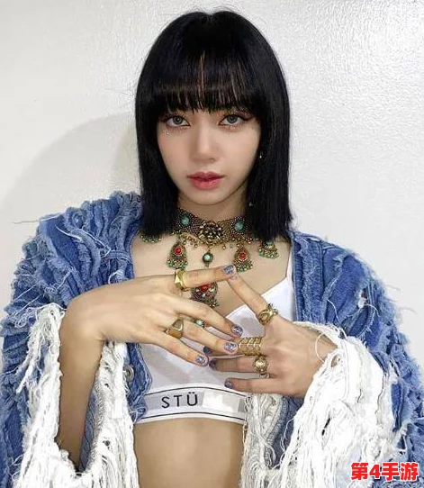 lisa珍珠腰链原图高清，展现独特魅力与时尚风格，让你感受精致配饰的无限可能性与优雅气质