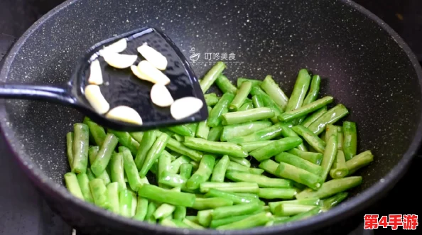 拔萝卜又叫黄降9幺,用户评价:口感独特,清脆可口,是我最爱的蔬菜之一! 拔萝卜又叫黄降9幺,用户评价:口感独特,清脆可口,是我最爱的蔬菜之一!