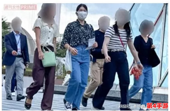 女子网球部部长雷火剑被曝与神秘男友秘密约会,校园恋情引发热议! 女子网球部部长雷火剑被曝与神秘男友秘密约会,校园恋情引发热议!