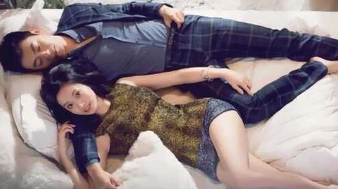 WWW.17一起草:男星被曝与多名女艺人有染,绯闻不断引发热议 WWW.17一起草:男星被曝与多名女艺人有染,绯闻不断引发热议