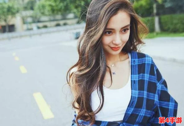 葫芦里面不卖药卖千万影片,传闻导演与女主角私下关系暧昧,引发网友热议和猜测! 葫芦里面不卖药卖千万影片,传闻导演与女主角私下关系暧昧,引发网友热议和猜测!