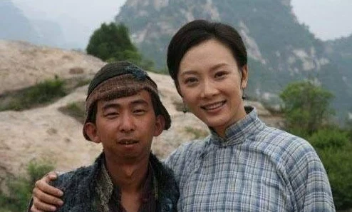 榨精病栋第九集：男主角被曝与女配角传绯闻，剧组内部恩怨情仇曝光