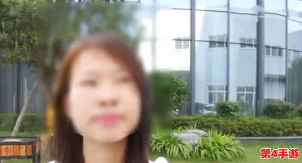 男生和女生一起拆拆拆轮滑鞋，网友猜测两人关系暧昧情感复杂