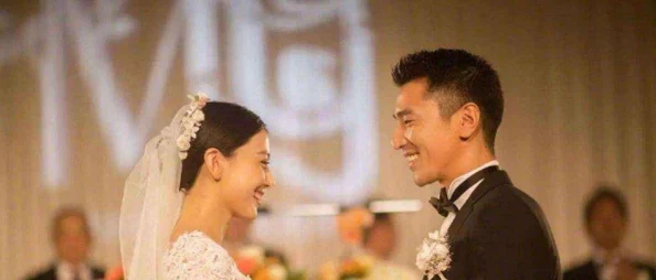 高嫁柳嫁家三部曲:探讨女性在婚姻与家庭中的选择与挑战,揭示社会对女性角色的期待与现实之间的矛盾 高嫁柳嫁家三部曲:探讨女性在婚姻与家庭中的选择与挑战,揭示社会对女性角色的期待与现实之间的矛盾